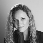 Carla Fache Headshot