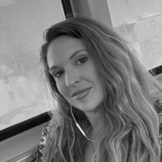 Natalya Kochak Headshot